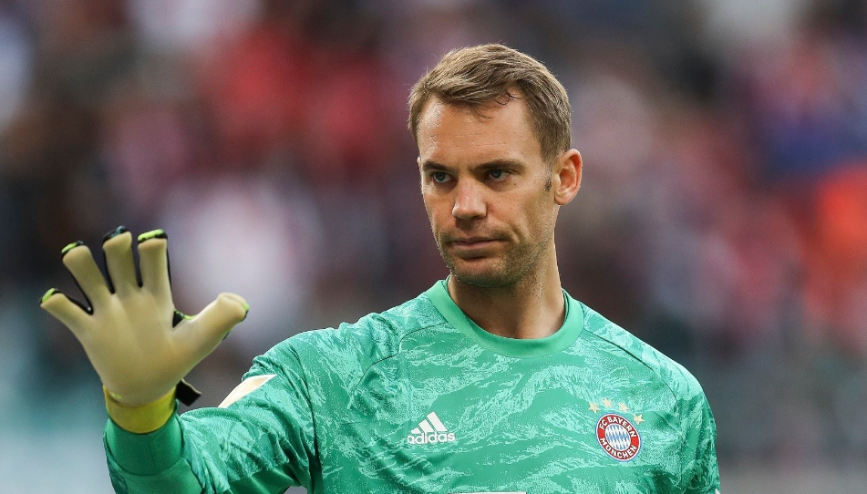 拜仁总监埃贝尔谈球员续约与转会策略：核心优先，未来待定