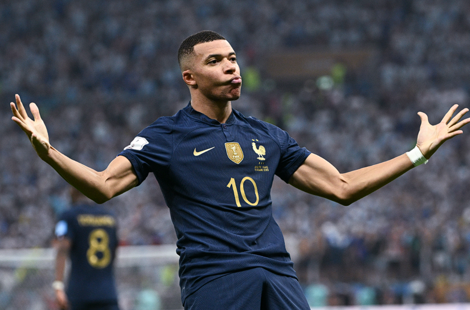 萨尼亚论断：姆巴佩今年金球奖胜算颇高