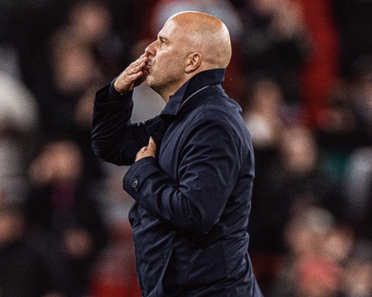 利物浦伤病潮冲击：斯洛特的挑战与应对之策