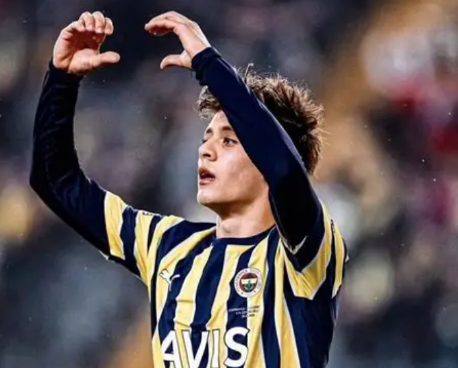 世预赛欧洲区附加赛：土耳其晋级决赛，居莱尔展望世界杯征程